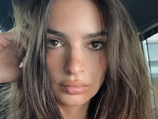 Emily Ratajkowski Topless In Grass Told Photo A Bad Business Model